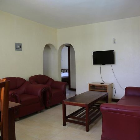 Prestige Leisure Hotel Мтвапа Екстериор снимка