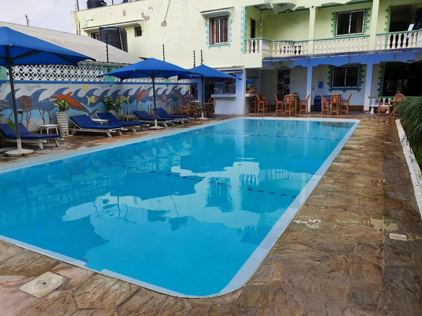 Prestige Leisure Hotel Мтвапа Екстериор снимка