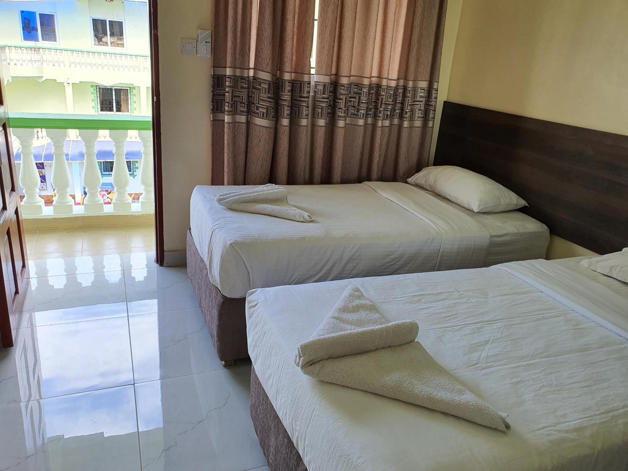 Prestige Leisure Hotel Мтвапа Екстериор снимка