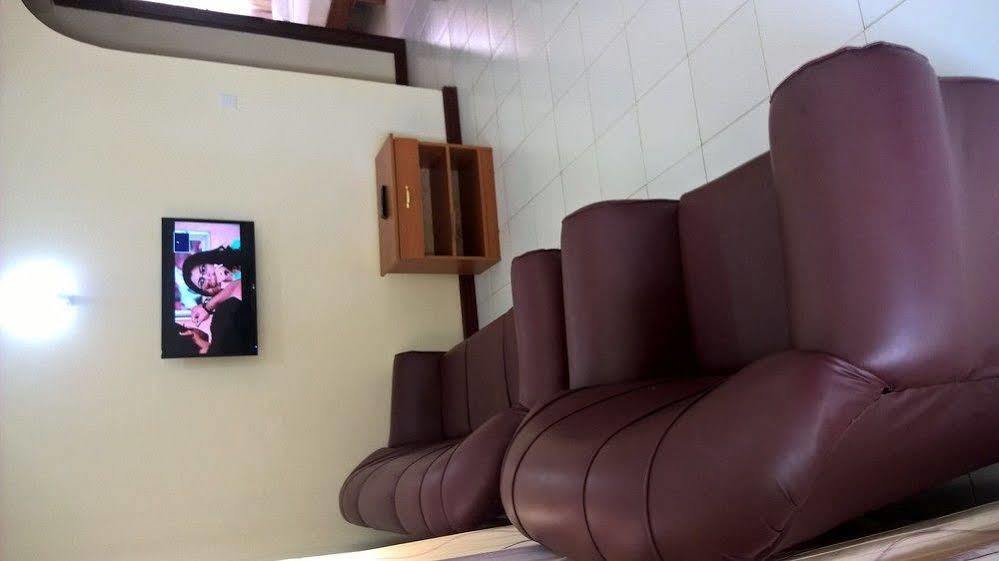 Prestige Leisure Hotel Мтвапа Екстериор снимка